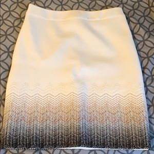WHBM White House Black Market skirt 00